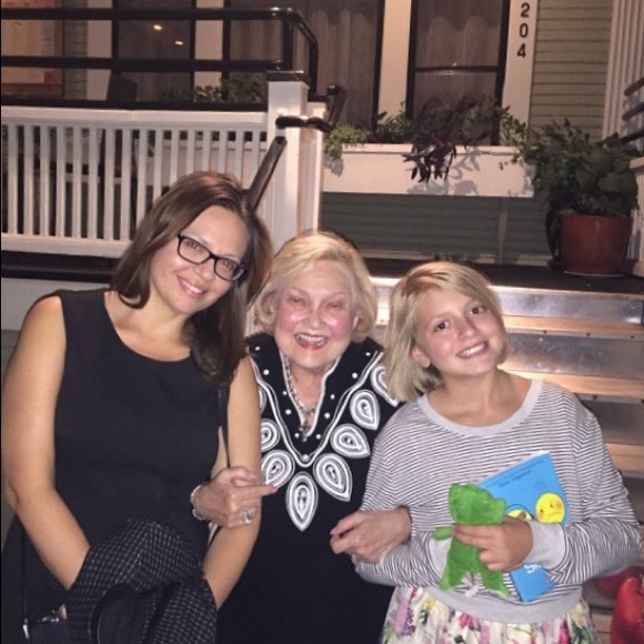 Meet your Posher, Randi - Picture 3 of 3